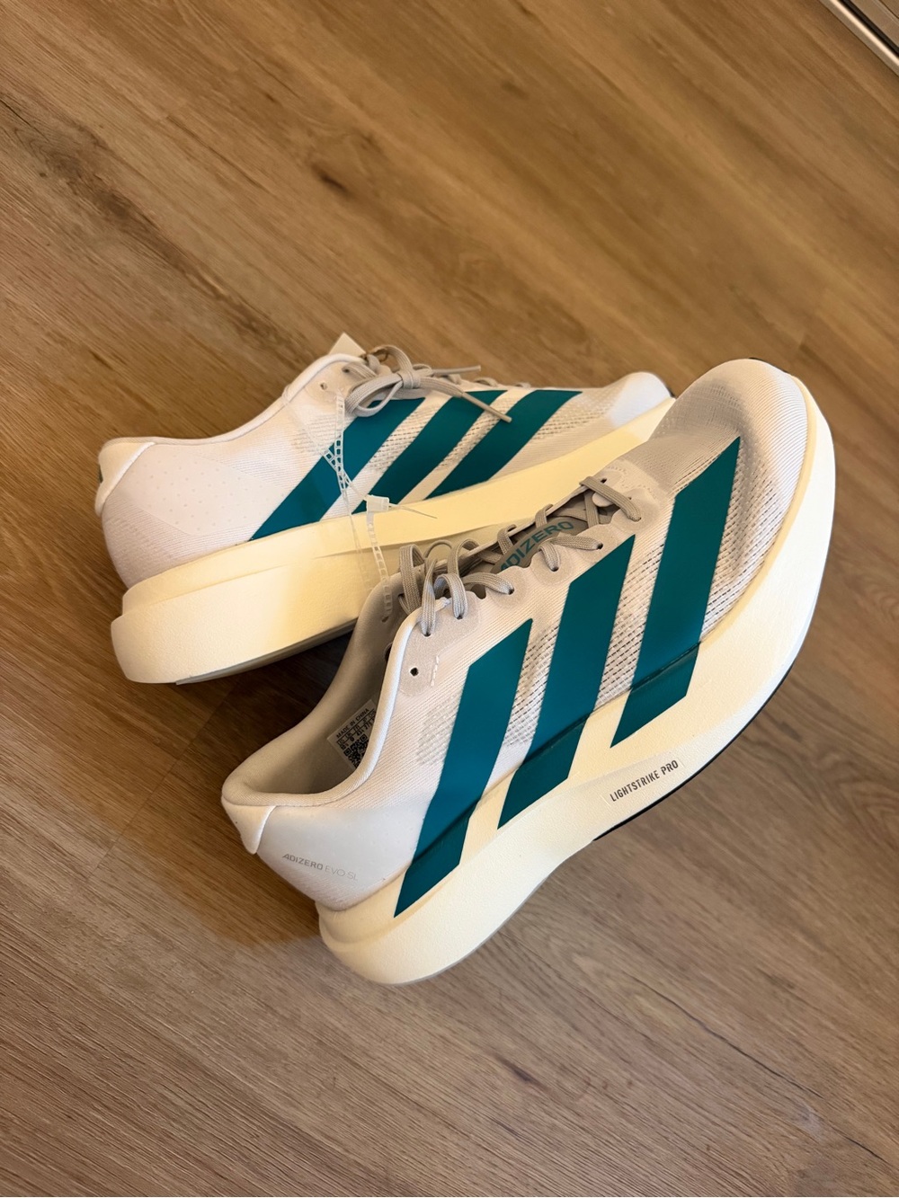 NEW ✨ Adidas Adizero Evo SL - Women's 10.5 / Men's 9 - White / Teal - NEW ✨